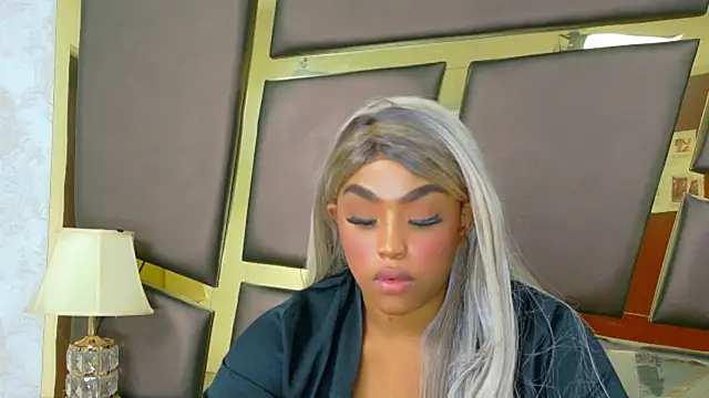 TianahGlow online show from 11-30-25, 09:43