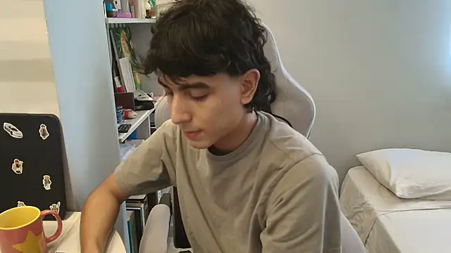 salvatore montt online show from 10-17-25, 09:16