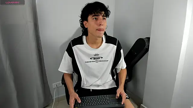 salvatore montt online show from 02-15-25, 09:28