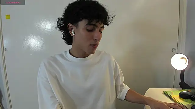 salvatore montt online show from 03-09-25, 04:38