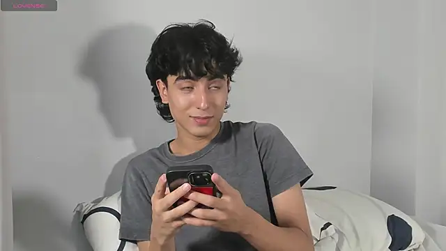 salvatore montt online show from 02-11-25, 01:41