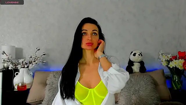 Snapshot of Tina_Mart chatting on 05-01-26, 11:59 Tina Mart online show from 05-01-26, 11:59