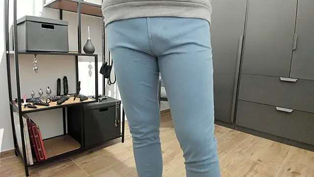 molicaremolicare online show from 03-22-26, 05:47