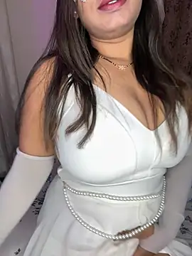 Snapshot of WifyHubby_38 chatting on 02-24-26, 06:42 WifyHubby 38 online show from 02-24-26, 06:42