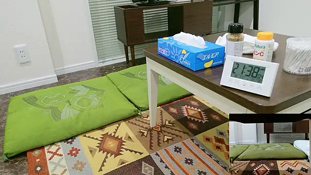 Snapshot of YARASERO-kun chatting on 10-07-25, 12:39 YARASERO-kun online show from 10-07-25, 12:39