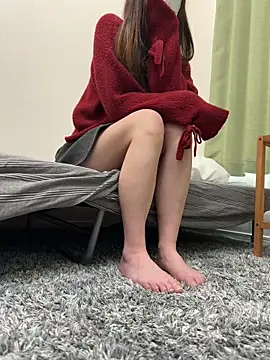 Snapshot of YARASERO-kun chatting on 02-23-25, 05:56 YARASERO-kun online show from 02-23-25, 05:56