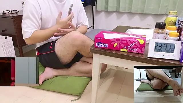 Snapshot of YARASERO-kun chatting on 09-18-25, 02:42 YARASERO-kun online show from 09-18-25, 02:42