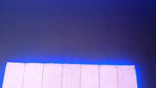 Snapshot of MariamLaraa chatting on 10-19-25, 03:31 MariamLaraa online show from 10-19-25, 03:31