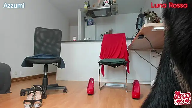 LunaRossaCam online show from 05-19-26, 07:32