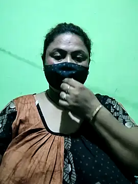 rani130 online show from 10-26-25, 02:28