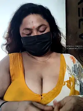 Snapshot of rani130 chatting on 06-16-26, 12:43 rani130 online show from 06-16-26, 12:43