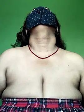 rani130 online show from 12-18-25, 01:55