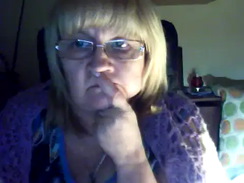 Violet5364 online show from 03-03-25, 07:49