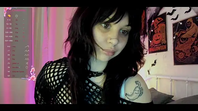 Snapshot of marynixoxo chatting on 11-03-25, 07:57 marynixoxo online show from 11-03-25, 07:57