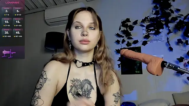 Snapshot of marynixoxo chatting on 03-07-25, 02:04 marynixoxo online show from 03-07-25, 02:04