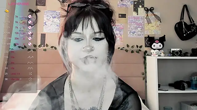 Snapshot of marynixoxo chatting on 02-25-26, 08:36 marynixoxo online show from 02-25-26, 08:36