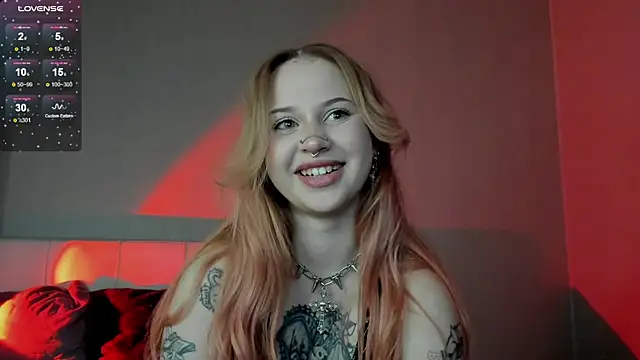 Snapshot of marynixoxo chatting on 02-15-25, 12:22 marynixoxo online show from 02-15-25, 12:22
