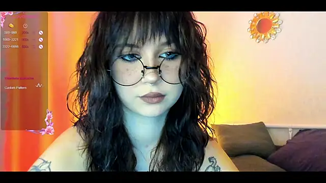 Snapshot of marynixoxo chatting on 10-22-25, 04:50 marynixoxo online show from 10-22-25, 04:50