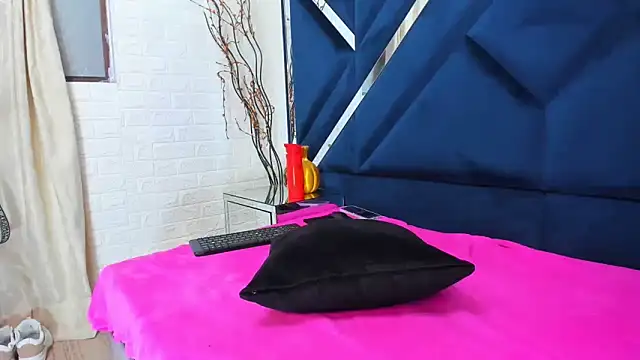 Snapshot of EvansDarling chatting on 03-23-25, 02:48 EvansDarling online show from 03-23-25, 02:48