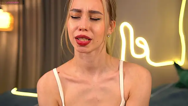  Spring Day  online show from 11-09-25, 08:29