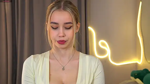  Spring Day  online show from 10-27-25, 08:26