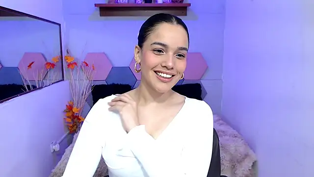 Lana Pearce online show from 02-17-25, 01:00