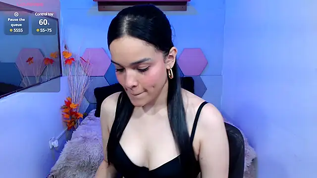 Lana Pearce online show from 02-18-25, 01:44