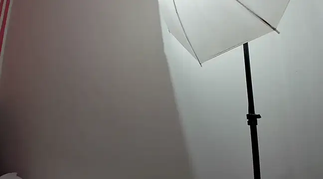 Amelia Royer online show from 02-22-25, 12:51