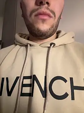 yaxxx03 online show from 02-14-25, 10:47