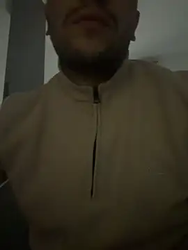 yaxxx03 online show from 01-10-26, 02:45