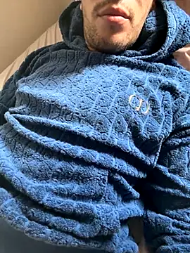 yaxxx03 online show from 10-19-25, 10:51