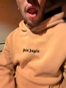 yaxxx03 online show from 10-23-25, 05:44