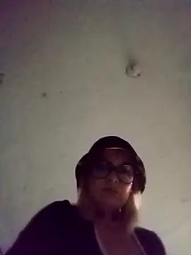 CandieGilson   online show from 04-10-26, 10:11