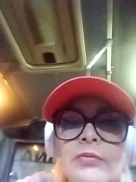 CandieGilson   online show from 04-02-26, 10:33