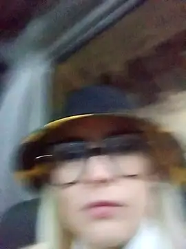 CandieGilson   online show from 12-04-25, 10:36