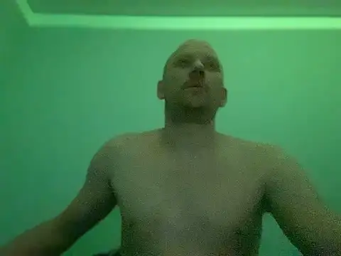 Krzysiekg123 online show from 02-25-25, 06:01