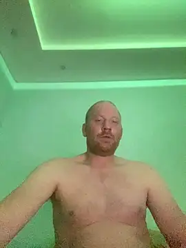 Krzysiekg123 online show from 02-20-26, 10:55