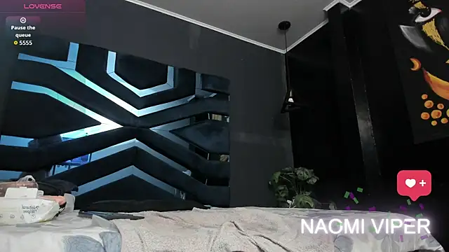 Snapshot of Naomii_Viper chatting on 04-20-26, 11:13 Naomii Viper online show from 04-20-26, 11:13