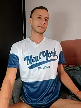 Snapshot of Jehan_Soto chatting on 09-30-25, 07:31 Jehan Soto online show from 09-30-25, 07:31