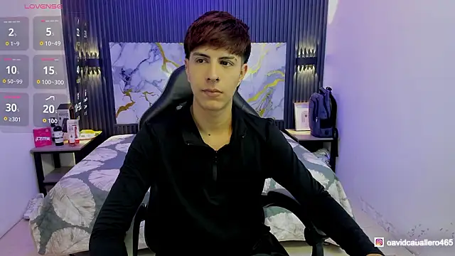 Estiv18  online show from 02-13-26, 02:55