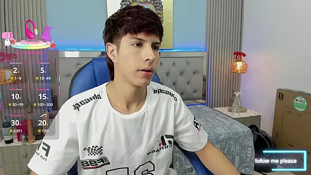 Estiv18  online show from 12-16-25, 02:38