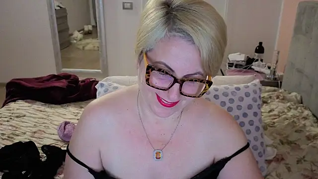 Pumabionda online show from 11-30-25, 09:37