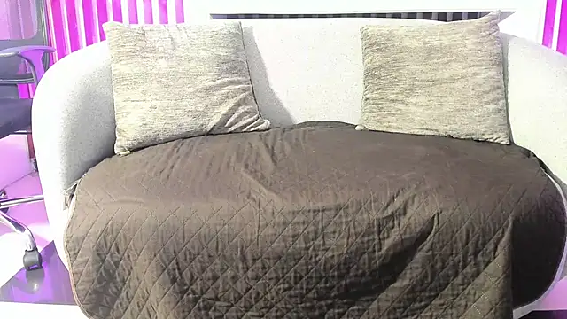 RyanGreys online show from 09-27-25, 03:01