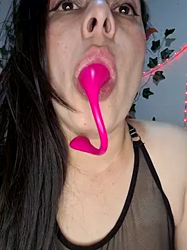 SamanthaGreen- online show from 10-19-25, 07:16