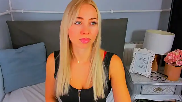 MargaritaRose online show from 09-25-25, 02:23