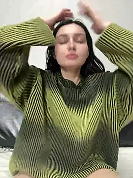 lunalovelee online show from 04-05-26, 05:30