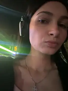 lunalovelee online show from 10-12-25, 02:07