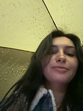 lunalovelee online show from 10-17-25, 01:24