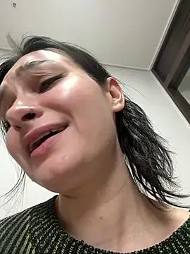 lunalovelee online show from 04-04-26, 06:36