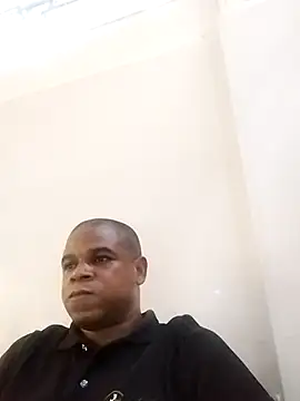 pikolo15cmt online show from 02-18-25, 08:36